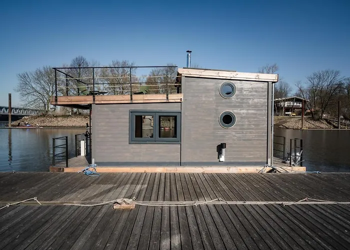 Wunderschönes Hausboot Agathe Hamburg